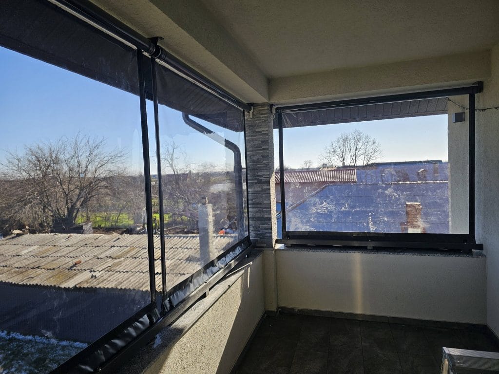 inchidere balcon cu rulouri necasetate - 29 dec 2025